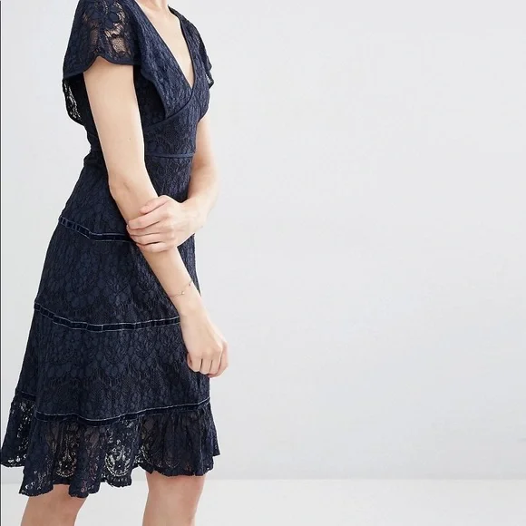 la lune cumulus silk lace maxi dress ivory Shona Joy - La Lune Cumulus Silk Lace Maxi Dress - Ivory